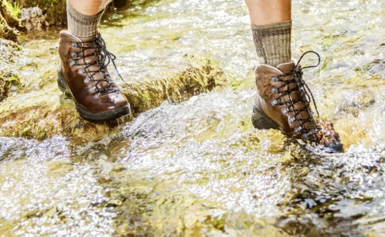 how-to-waterproof-leather-work-boots-thorogood-usa